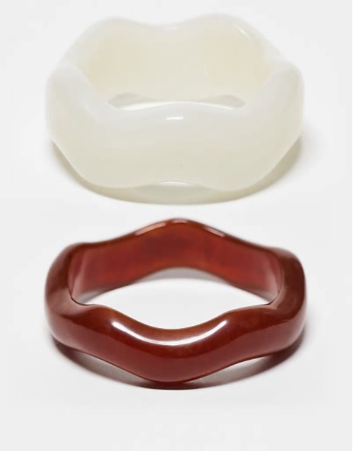 pack of 2 resin bangles in wavy design