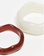 pack of 2 resin bangles in wavy design