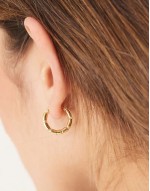 crystal set hoop earring in 18k gold plated
