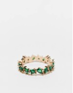 ring with mixed shape emerald crystal in gold tone